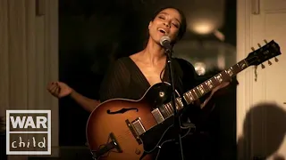 Green & Gold by Lianne La Havas live at Sofar Sounds