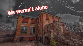 Abandoned Hospital of Darkness: Paranormal Activity