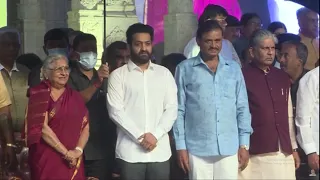 Jr NTR and Rajinikanth Entry at Puneeth Rajkumar Karnataka Ratna Award Ceremony | TV5 Tollywood