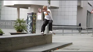 Macba Life - Volcom - Keep the plaza clean