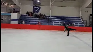 Pairs figure skating to "Baby It's Cold Outside" with Panipak Kumgade