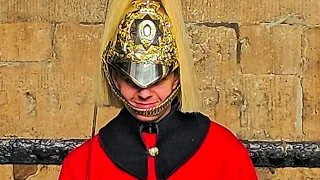 King's Guard LAUGHS as visitor from NYC asks him a question at Horse Guards. I ask why!