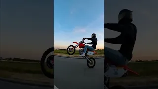 Wheelie on a Apollo RXF FREERIDE 140cc Pitbike