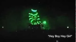 The Chemical Brothers Live In Japan -"Hey Boy Hey Girl" [Don't Think] HQ