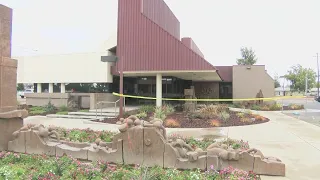 Central Fresno credit union robbed; police and FBI on scene