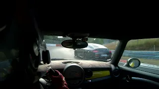 Close call Nordschleife. Touristenfahrten. Bad italian driver