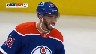 Evander Kane of the Edmonton Oilers scores a goal against the Columbus Blue Jackets 23-01-2024