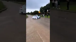 350z leaving car meet drift