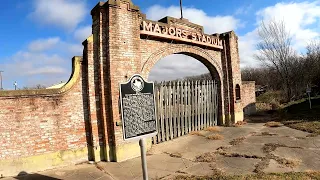 Monty Stratton Grave. MLB Chicago White Sox. Majors Stadium. Greenville TX.