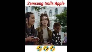 Samsung trolls Apple 😂😁 || TeCH World #shorts #viral #hustle #funnymemes