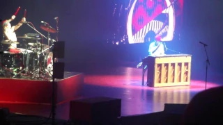 Twenty One Pilots- Jump Around [Cover] and Ride (Perth Arena, 08/04/17)