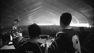 999999999 live at Awakenings