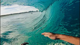 POV SURFING GLASSY WAVES AUSTRALIA! (Turns,Airs)