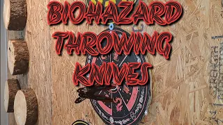 BIOHAZARD THREE PICE THROWING KNIFE SET