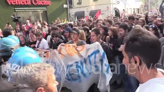 Proteste contro Giorgia Meloni a Torino, cariche contro gli studenti