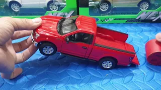 Unboxing of Ford F-150 Regular Cab 1:24 Scale Diecast Model Welly Car