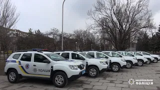 На Запоріжжі поліцейські офіцери громад отримали нові службові автомобілі