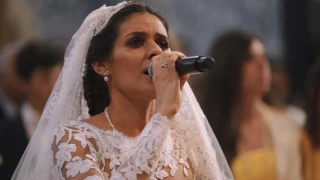 O momento em que Cuca Roseta canta "Avé Maria" no seu próprio casamento.