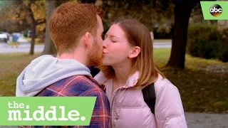 Sue and Tyler Kiss - The Middle 8x15