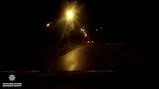В Мариуполе пьяный водитель протаранил автомобиль полиции