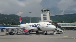 ПОСАДКА САМОЛЁТА. ТИВАТ, ЧЕРНОГОРИЯ. А/К BEES. MONTENEGRO. AIRPORT TIVAT.