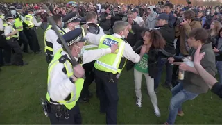 Thousands of anti lockdown protesters clash with London police