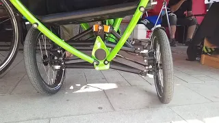 Sistema basculante del triciclo de carga Chike / Chike cargo bike tilting system