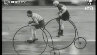 "Penny Farthing" bicycle race at Herne Hill (1937)