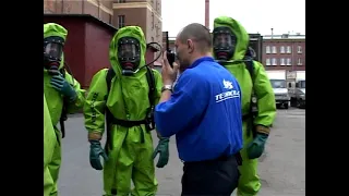 MSA AUER Vautex-3SL - 4 Guys suiting up for hazmat training