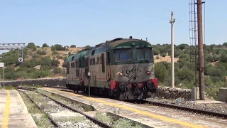 Doppia di D345 in transito dalla Stazione di Donnafugata