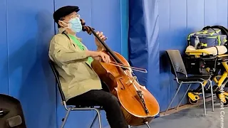 Cellist Yo-Yo Ma Played A Surprise Live Concert At The Clinic After Getting His COVID-19 Vaccine