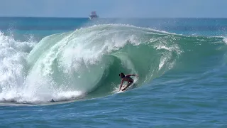 Surfing Ala Moana Bowl BIG Swell