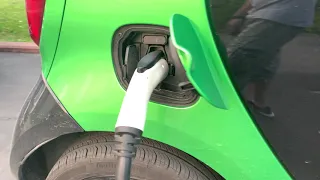 2018 Smart Electric charging issue