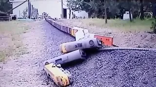 Model G scale Snake River train crashes with added sound effects