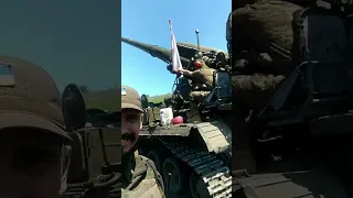 Ukranian soldiers shooting with 203mm howitzer