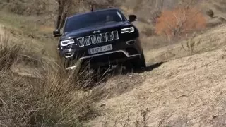 JEEP GRAND CHEROKEE, MUY BUEN COMPORTAMIENTO TANTO EN CAMPO COMO EN CARRETERA