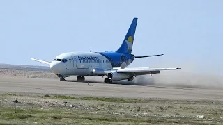 737-200 awesome gravel runway landing!