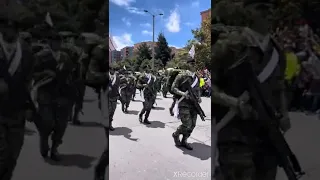 "Imponentes los héroes de mi patria, desfile militar del 20 de Julio🇨🇴🪖