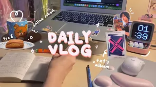 busy days of online school, assignments, cooking, unboxing txt's album ☕️ daily vlog