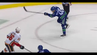 Elias Pettersson's First NHL Goal, 1-0 vs Flames (Oct. 3, 2018) (ALL CALLS)