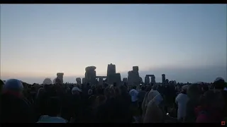 Thousands mark Summer solstice in an annual celebration at Stonehenge