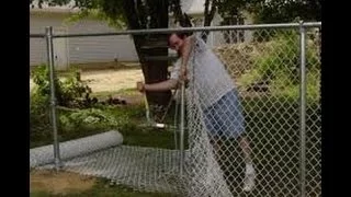 HOW TO INSTALL A CHAIN LINK FENCE (PART 2)