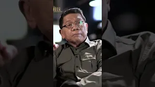 Sino ang unang co-anchor ni Mike Enriquez sa telebisyon? | Imbestigador