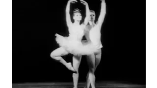 Yuri Soloviev and Kaleria Fedicheva in Performance (1968)