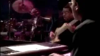 Harvey Mason & Lee Ritenour - Harvey Mason Drum Solo