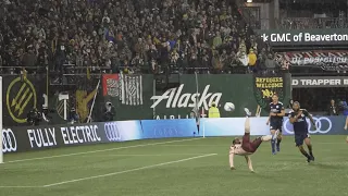 SLOMO | You have to watch this amazing Yimmi Chara bicycle kick golazo against New England