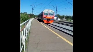 Электропоезд ЭД9М 0177 ( о.п. Дачная )
