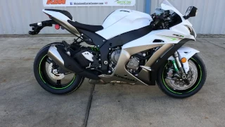 $15,099:  2017 Kawasaki ZX10R Ninja Pearl Blizzard White Overview and review