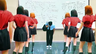A Boy Stuck In All-Girls School and Becomes The Main Attraction