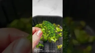 Air Fryer Broccoli | EASY Recipe! | Crispy and Healthy